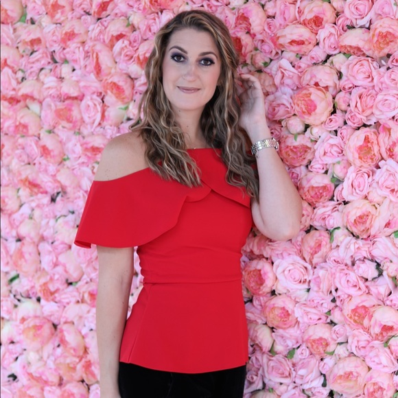 Meet your Posher, Valerie - Picture 3 of 8